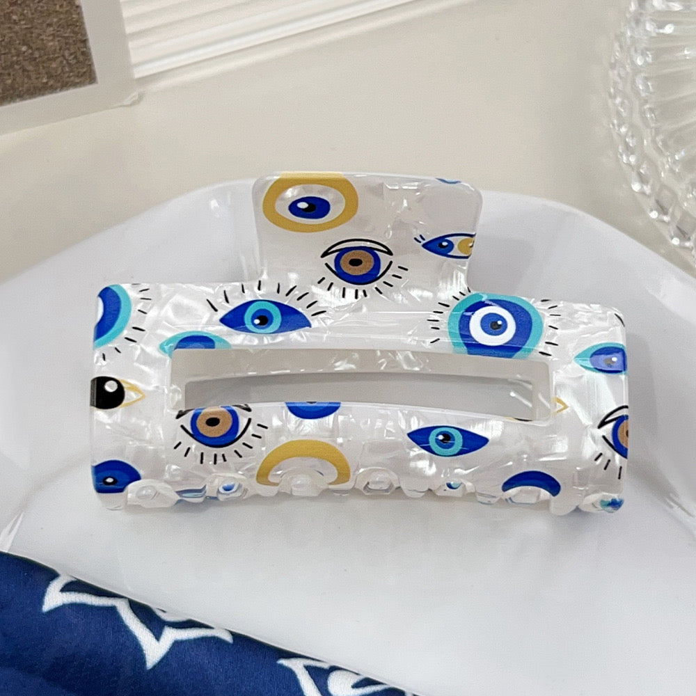 Blue eyes hair clawclip