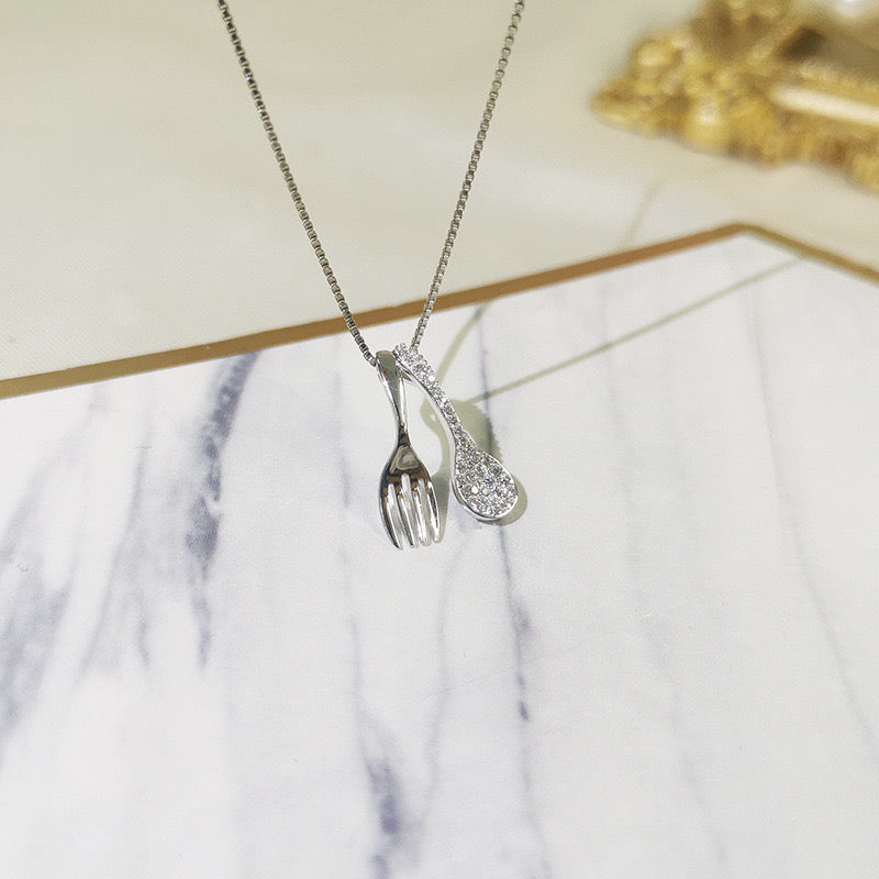 S925 Sparkling Silverware Necklace