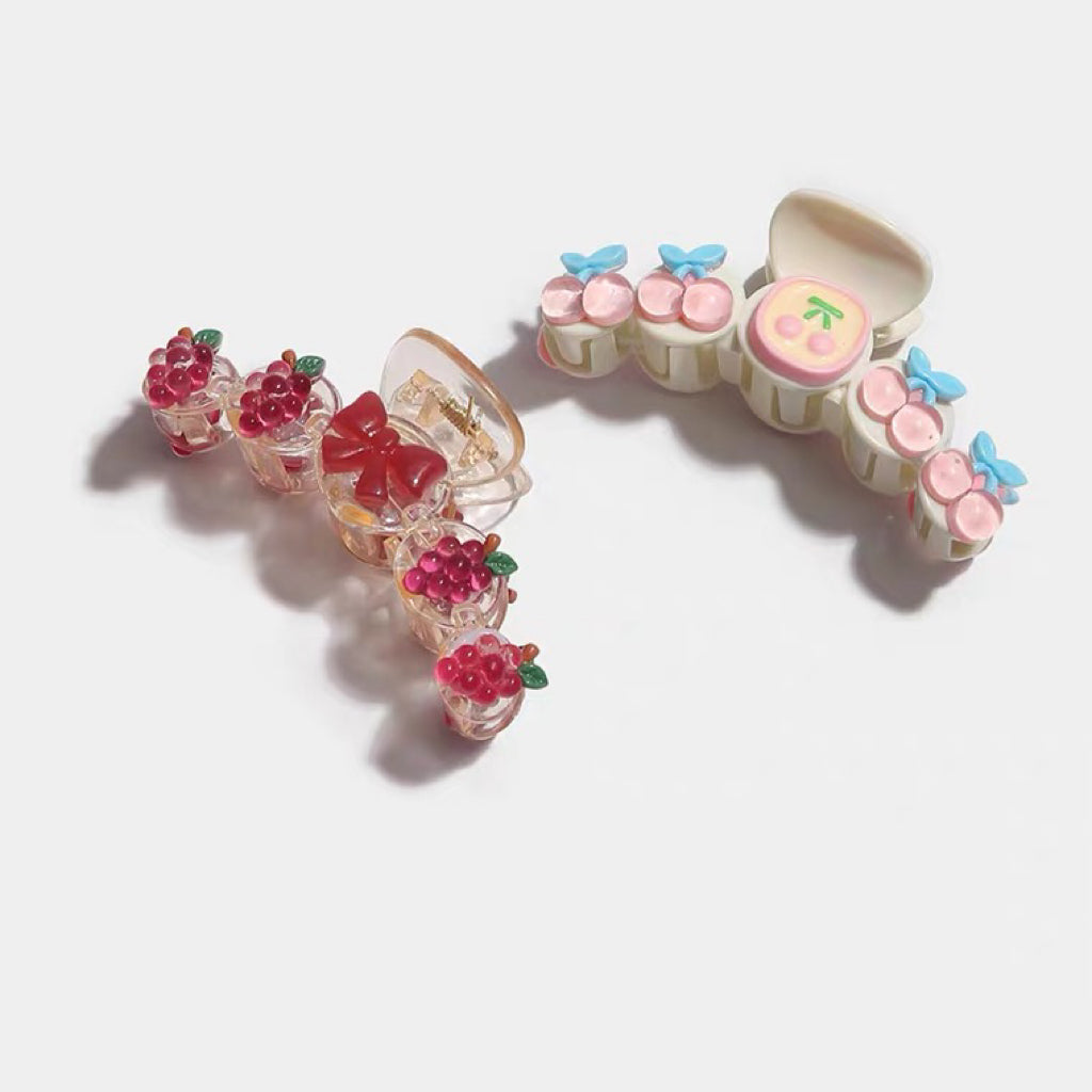 Fruity hairclaw